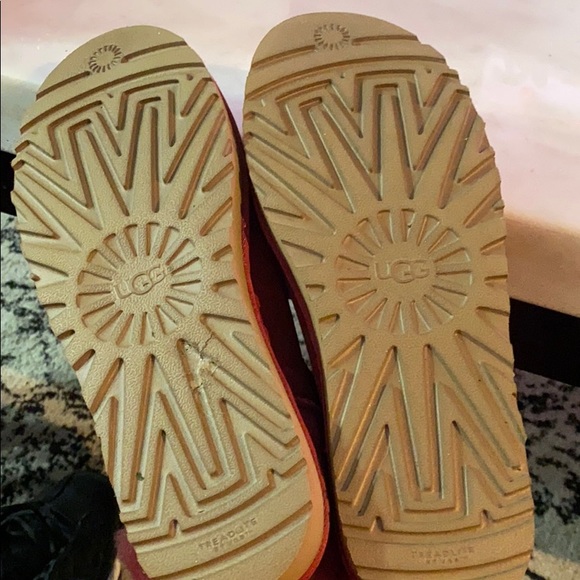 Ugg Bailey bow red size 10 - Picture 6 of 6